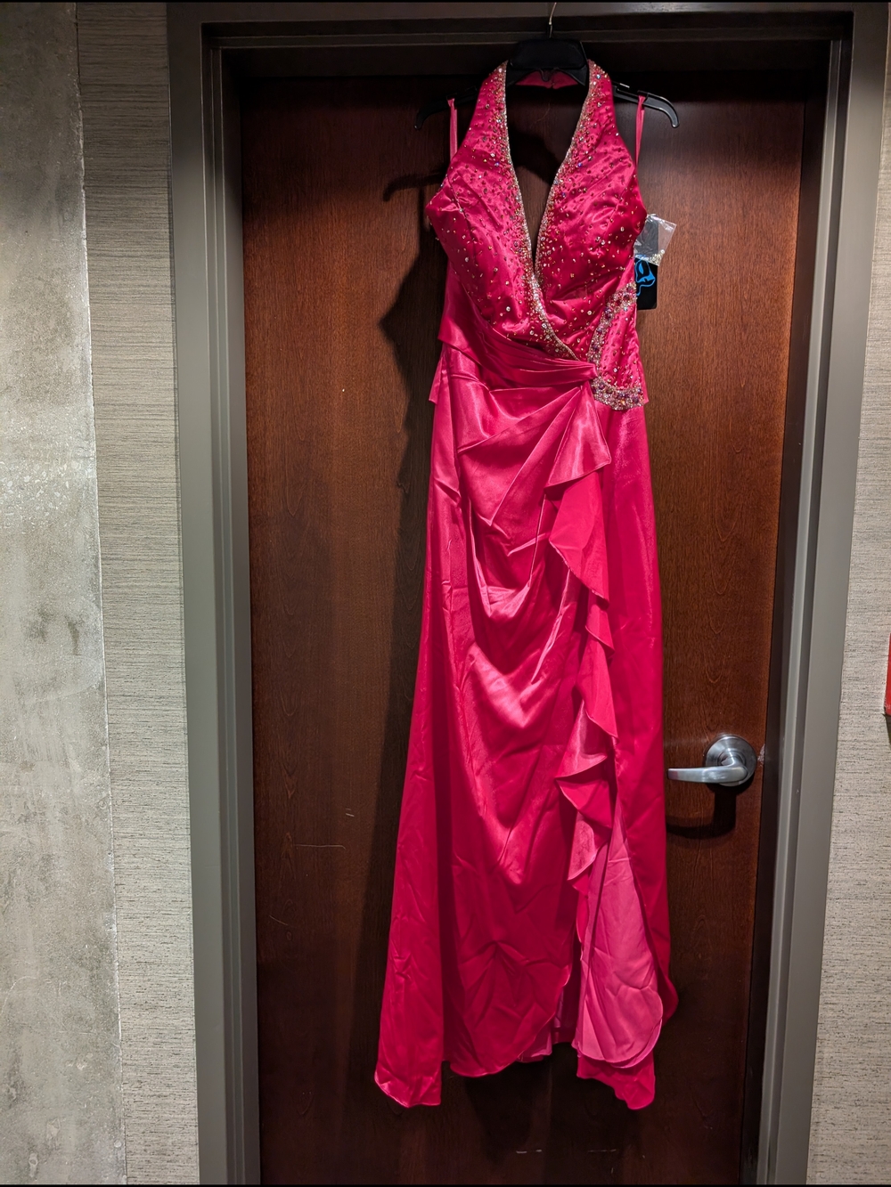 Mystique 3942 Hot Pink Size 10 Prom Dress